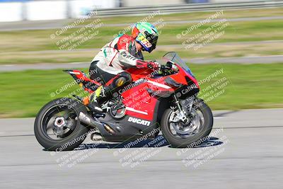 media/Jan-20-2023-Fastrack Riders (Fri) [[f2ad32aba3]]/Level 3/session 4 turn 6/